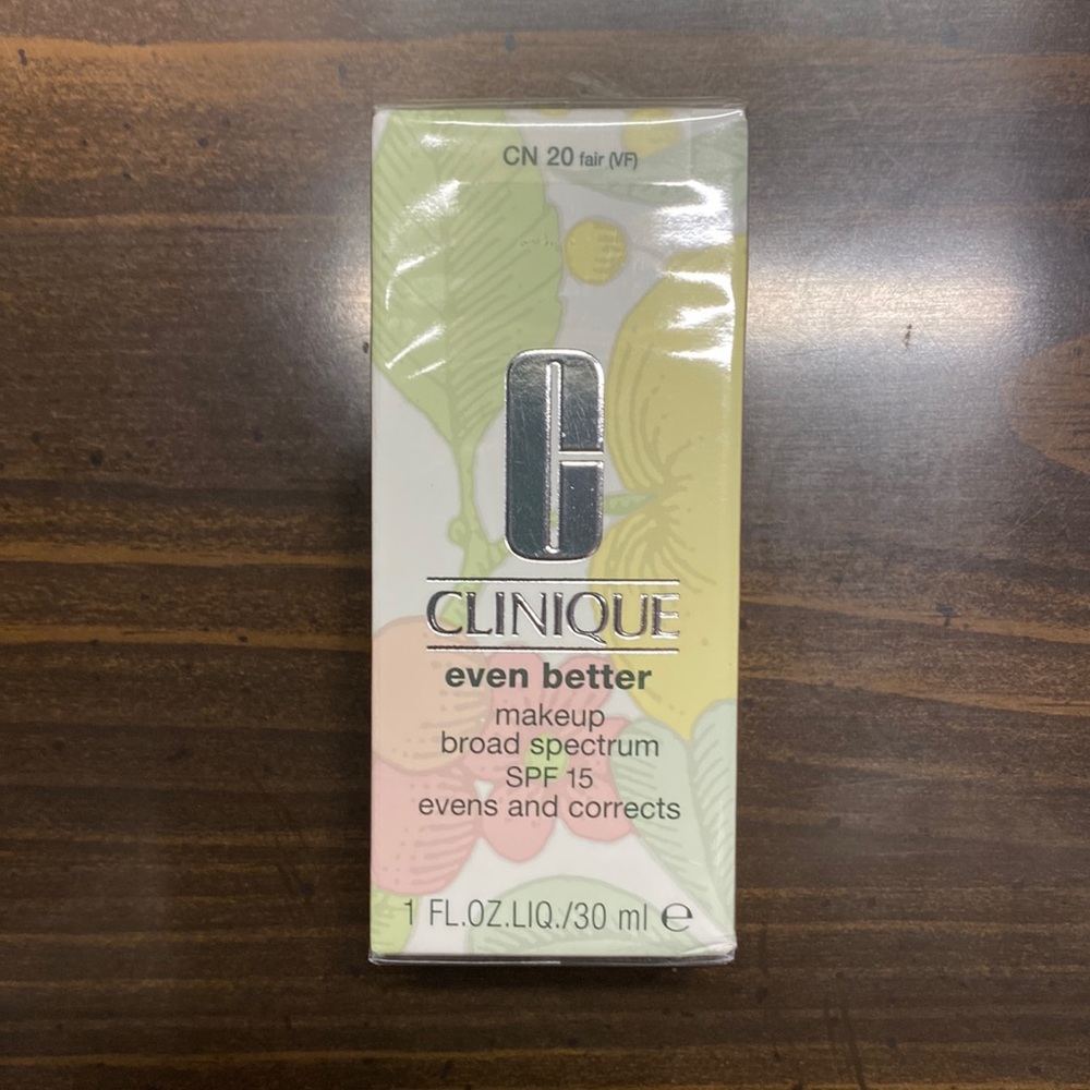 Clinique Even Better Makeup Broad Spectrum SPF 15 Foundation - CN 20 Fair *NIB*